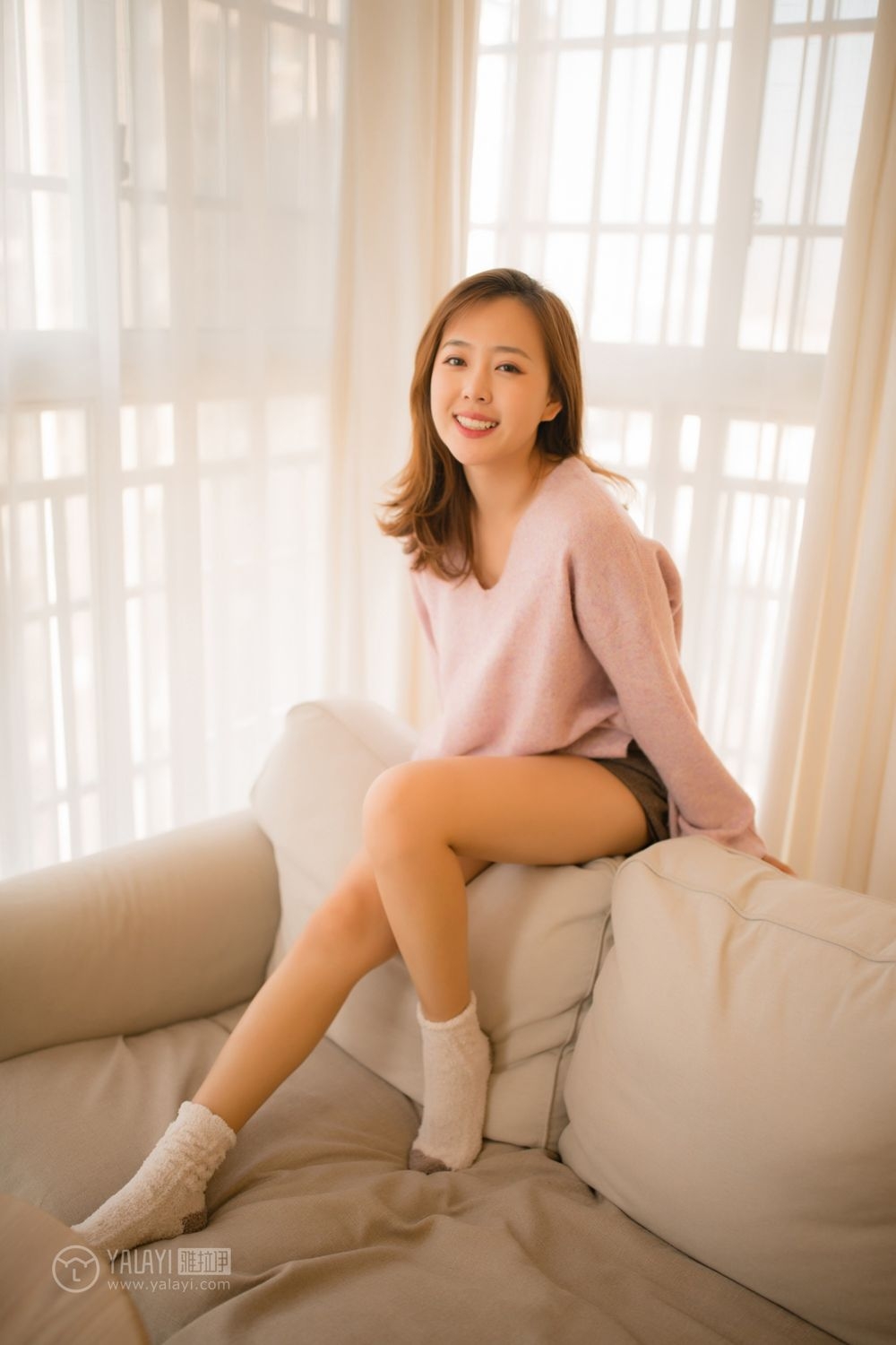 Young girl 26 years old beautiful tenant smiling sexy legs dynamic private portrait(10)